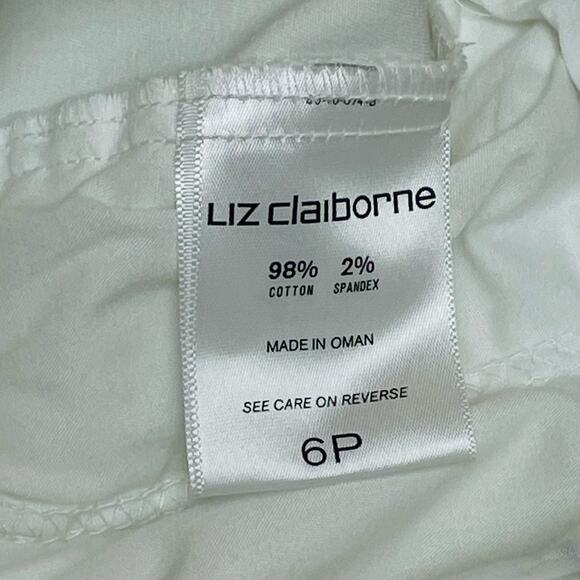 Liz Claiborne Flat Front Bermuda Shorts, White, Size 6 Petite - Picture 5 of 9